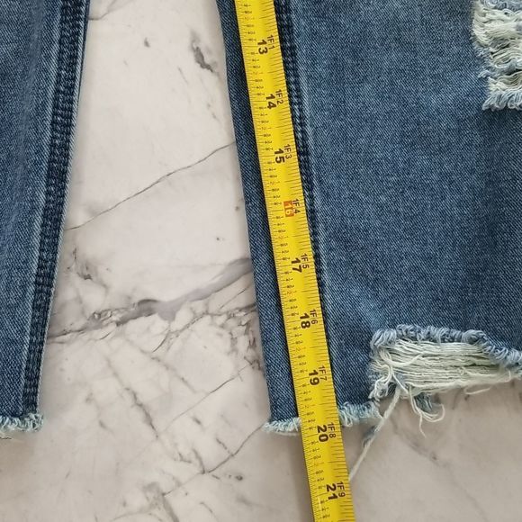 FP Women's Distressed Denim Capri Jeans, Cut-Offs, Frayed Hem - Picture 16 of 16